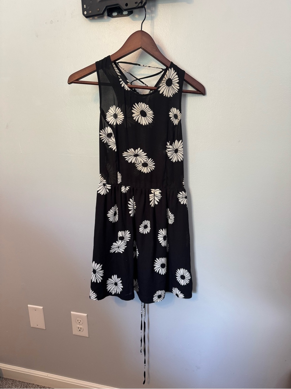 Black Daisy Print 90s Sleeveless Dress